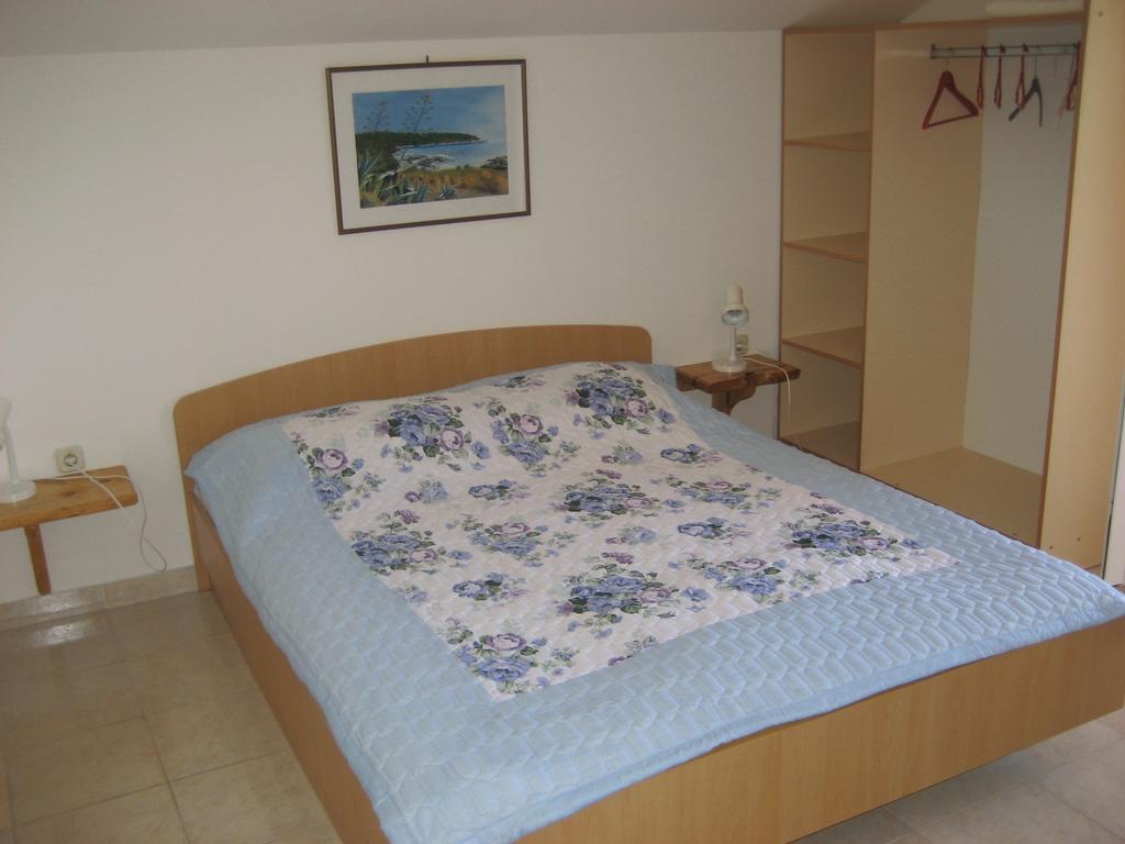 Apartments Katica Lumbarda Oda fotoğraf