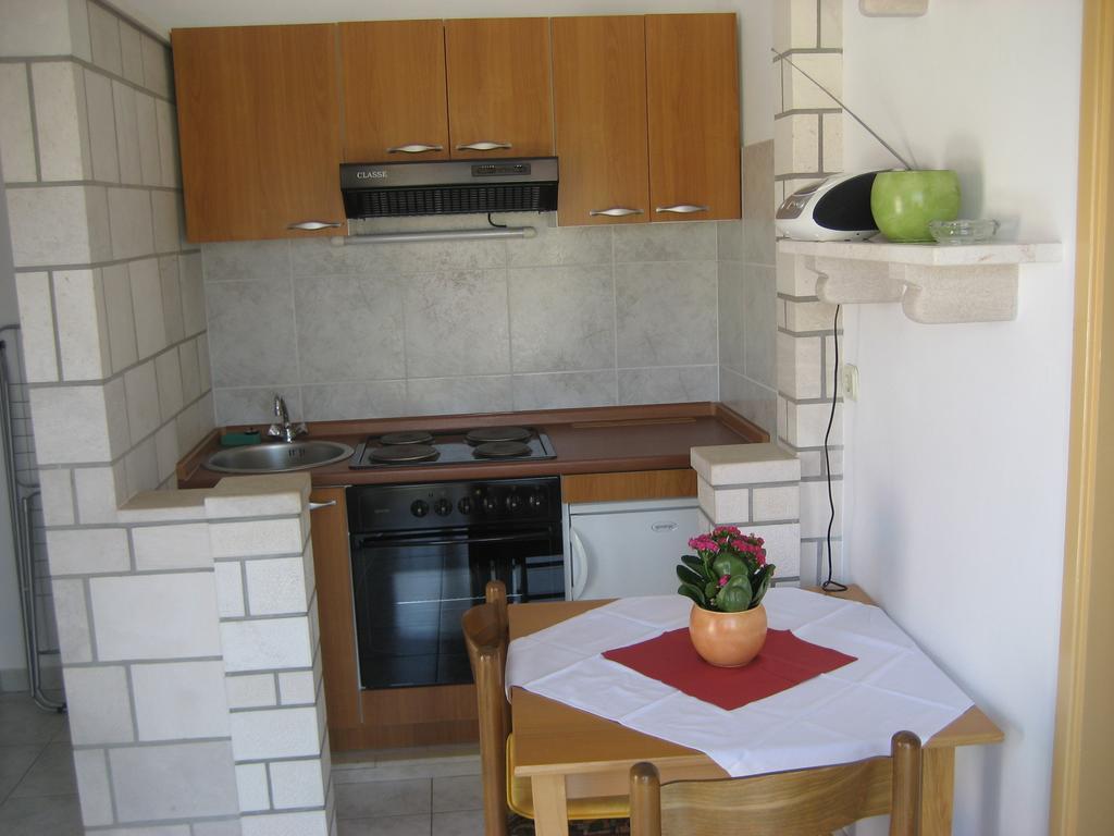 Apartments Katica Lumbarda Oda fotoğraf